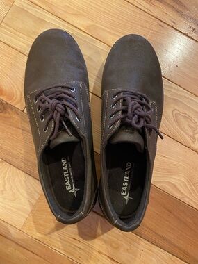 Eastland Brown Lace-Up Women's Flats